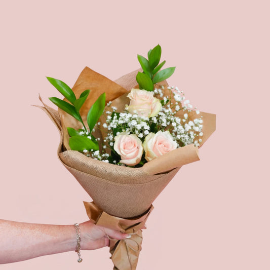 Sweet Apology flowers - Whispering Flower, flower delivery Auckland
