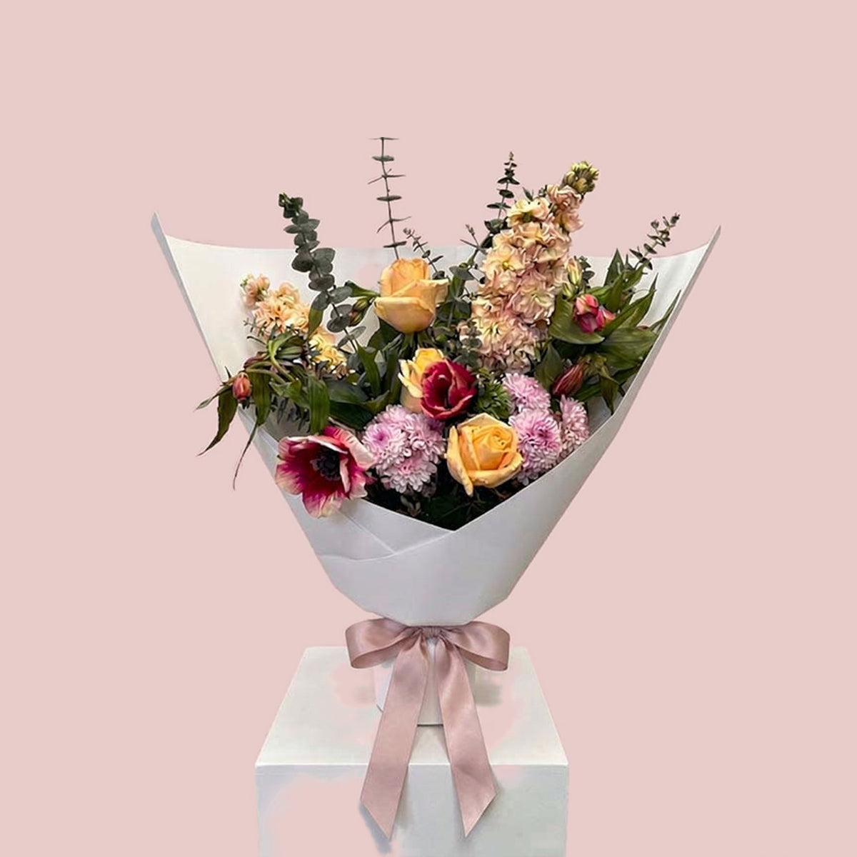 The Regular flowers - Whispering Flower, flower delivery Auckland